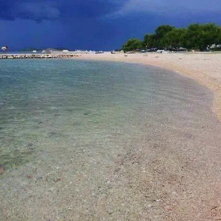 Apartment In With Sea View, Balcony, Air Conditioning, Wifi 5075-3 Turanj