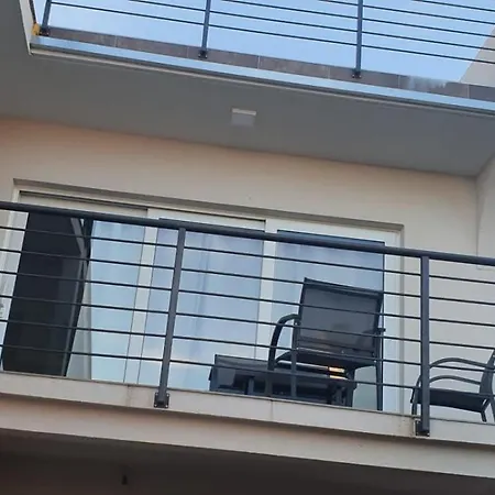 Apartment In With Sea View, Balcony, Air Conditioning, Wifi 5075-3