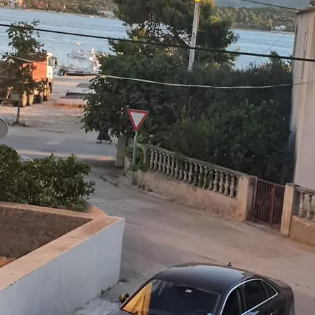 Apartment In With Sea View, Balcony, Air Conditioning, Wifi 5075-3