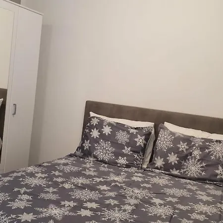 Apartment In With Sea View, Balcony, Air Conditioning, Wifi 5075-3 *
